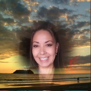 Meet your Posher, Christine